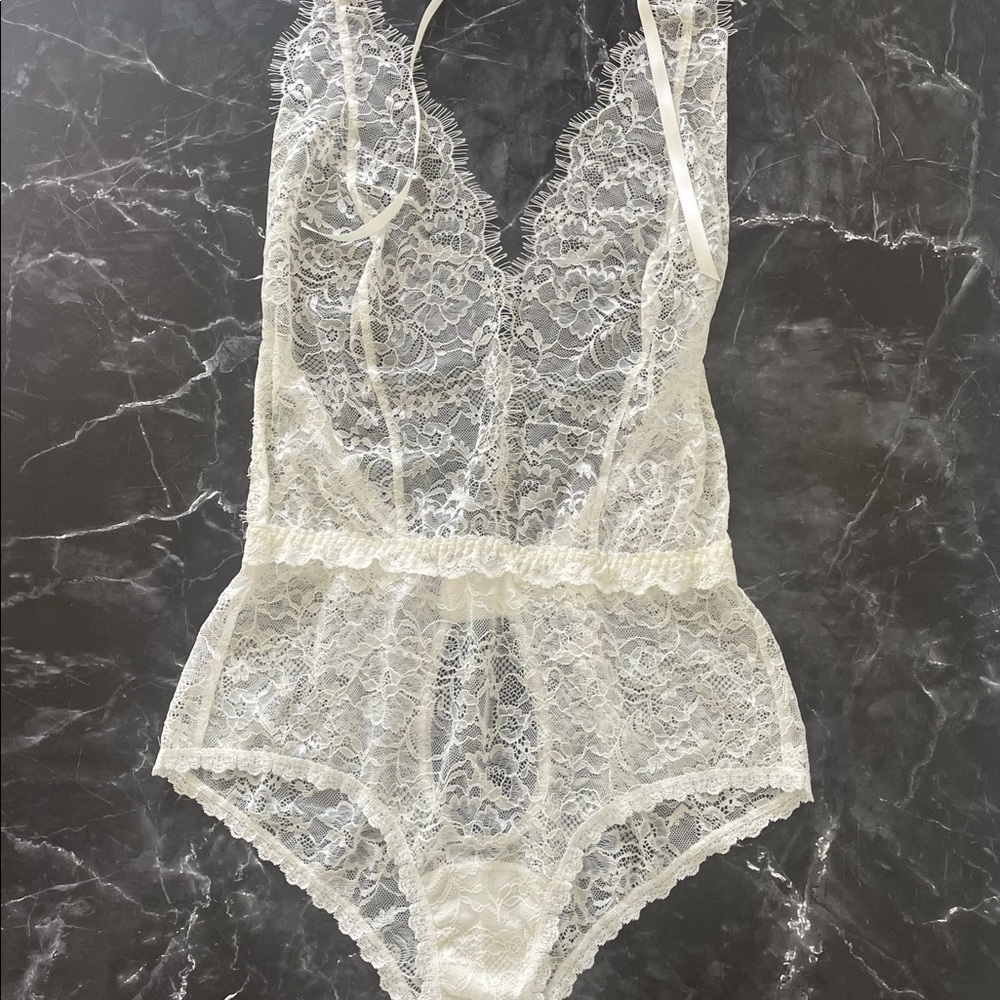 Hanky Panky Wink Plaything Bodysuit with Keyhole White - Picture 3 of 6